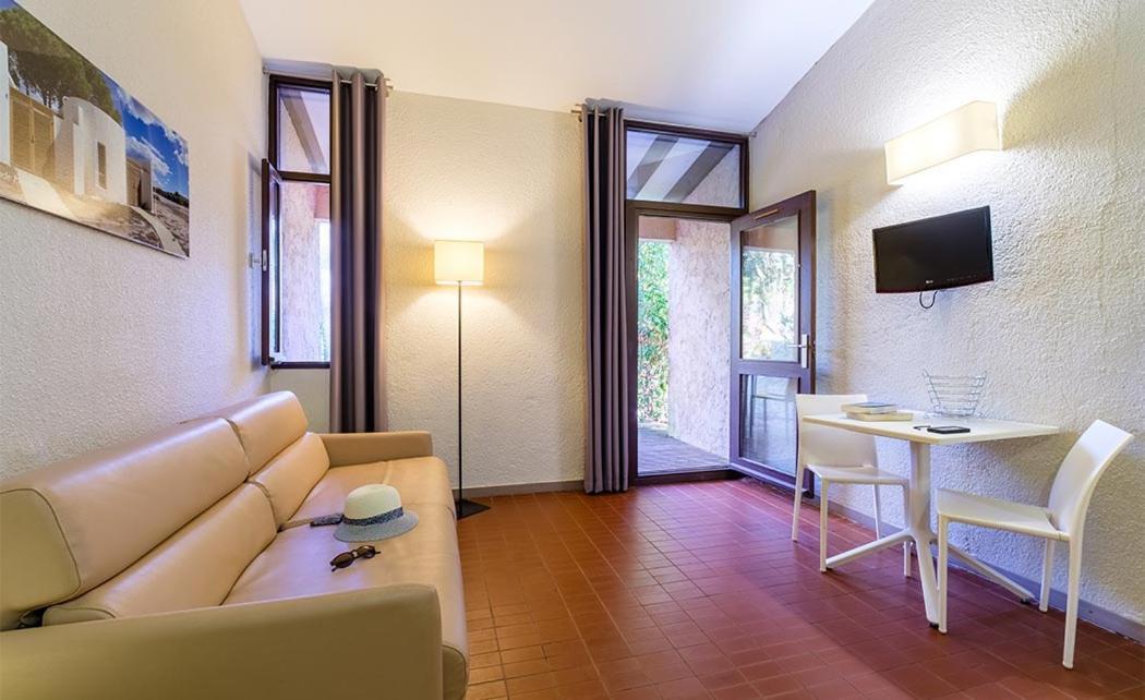 Hotel Belambra Clubs La Colle-Sur-Loup - Les Terrasses De Saint-Paul De Vence Pokoj fotografie
